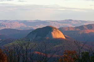 Images Dated 4th November 2008: Sunset over colourful foliage in the Indian summer, Blue Ridge Mountain Parkway