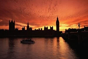 Administration Collection: Sunset over the Houses of Parliament, UNESCO World Heritage Site, Westminster