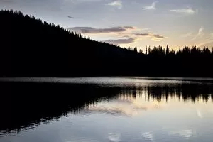 Images Dated 13th July 2007: Sunset behind Mirror Lake, Gunnison National Forest, Colorado, United States of America
