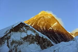 Images Dated 2nd April 2010: Sunset on Mount Everest, 8850m, Solu Khumbu Everest Region, Sagarmatha National Park