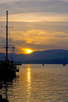 Images Dated 27th October 2007: Sunset, Nafplio, Peloponnese, Greece, Europe