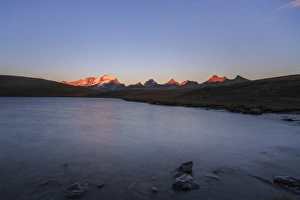 Sunset on Rossett Lake at an altitude of 2709 meters. Gran Paradiso National Park