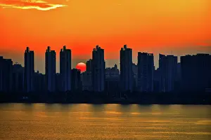 Glow Prints: Sunset view of Nanchang City and Ganjiang River from the Pavilion of Prince Teng