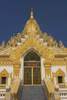 Images Dated 27th January 2000: Swedawmyat Paya, Yangon (Rangoon), Myanmar (Burma), Asia