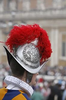 Images Dated 8th April 2007: Swiss guard, Vatican, Rome, Lazio, Italy, Europe