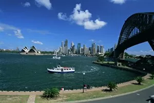 Images Dated 25th July 2008: Sydney Harbour Bridge and city skyline, Sydney, New South Wales, Australia