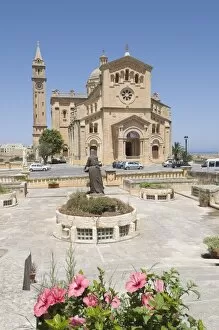 Images Dated 9th June 2008: Ta Pinu, Maltas national shrine, Gozo, Malta, Europe