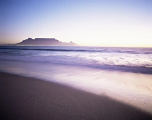 Images Dated 23rd January 2000: Table Mountain