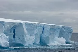 Tabular iceberg, Southern Ocean, Antarctica, Polar Regions