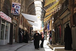 Images Dated 26th May 2006: Tailors Market, Tripoli, Lebanon, Middle East