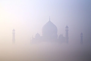 Taj Mahal at dawn, UNESCO World Heritage Site, Agra, Uttar Pradesh, India, Asia