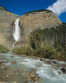 Takkakaw Falls, Yoho Valley, Yoho National Park, Rocky Mountains, British Columbia