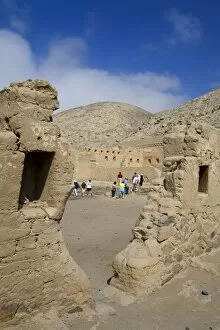 Images Dated 5th December 2009: Tambo Colorado Inca Ruins near Pisco City, Ica Region, Peru, South America