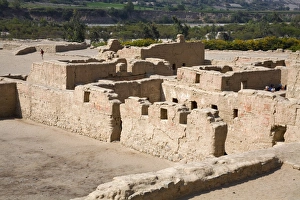 Images Dated 5th December 2009: Tambo Colorado Inca Ruins near Pisco City, Ica Region, Peru, South America