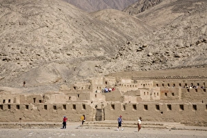 Images Dated 5th December 2009: Tambo Colorado Inca Ruins near Pisco City, Ica Region, Peru, South America