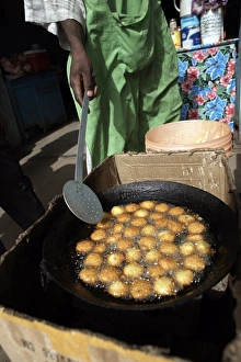 Sudan Prints: Tamiyya being prepared in Dongola