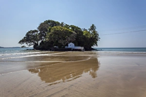 Sri Lanka Prints: Taprobane Island at low tide, Weligama, Sri Lanka, Indian Ocean, Asia