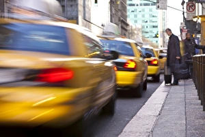 Images Dated 3rd December 2009: Taxi rank outside Grand Central Station, Manhattan, New York City, New York