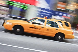 Images Dated 26th May 2009: Taxi, Times Square, Manhattan, New York City, New York, United States of America