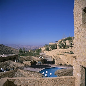 The Taybat Zaman Hotel
