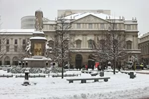 Teatro alla Scala in winter, Milan, Lombardy, Italy, Europe
