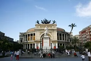 Images Dated 21st May 2007: Teatro Politeama, Palermo, Sicily, Italy, Europe