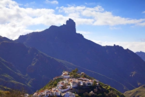 Tejeda with Roque Nublo in the background, Gran Canaria, Canary Islands, Spain, Atlantic Ocean