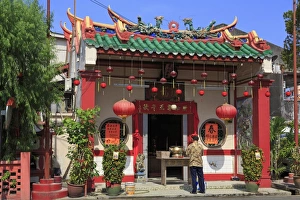 Chinatown Prints: Temple in Chinatown, Melaka (Malacca), Malaysia, Southeast Asia, Asia