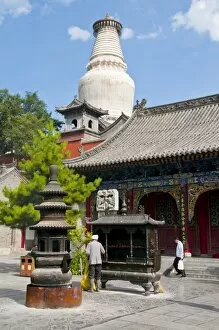 Images Dated 27th August 2010: Temple complex at Mount Wutai (Wutai Mountain) (Qingliang Shan), UNESCO World Heritage Site