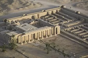 Images Dated 1st March 2007: The Temple of Dendera, Egypt, North Africa, Africa