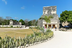 Temple of the Jaguars (Templo de los Jaguares), Mayan ruins, Chichen Itza, UNESCO World Heritage Site, Yucatan, Mexico, North America