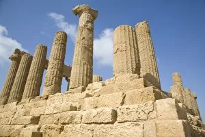 Images Dated 10th June 2007: Temple of Juno, Valley of the Temples, Agrigento, UNESCO World Heritage Site
