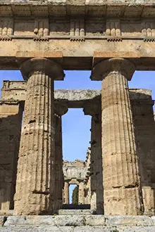 Temple of Neptune, 450 BC, largest and best preserved Greek temple at Paestum, UNESCO