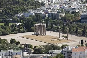 Images Dated 16th September 2008: Temple of Olympian Zeus, Athens, Greece, Europe