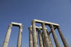 Images Dated 26th October 2010: Temple of Olympian Zeus, Athens, Greece, Europe