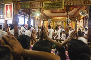 Temple of the Tooth (Sri Dalada Maligawa), UNESCO World Heritage Site, Kandy, Hill country, Sri Lanka, Asia
