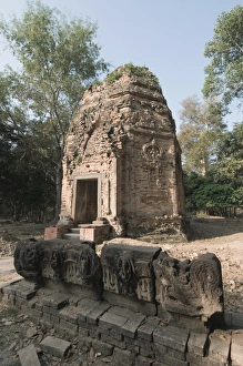 Images Dated 14th January 2008: Temples in the ancient pre Angkor capital of Chenla, Cambodia, Indochina