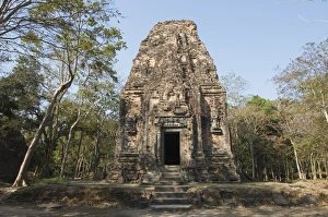 Images Dated 14th January 2008: Temples in the ancient pre Angkor capital of Chenla, Cambodia, Indochina