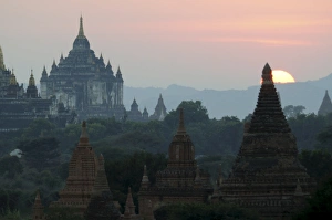 The temples and pagodas of the ruined town of Bagan at sunset, Bagan, Myanmar, Asia