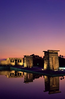 Flood Lit Prints: Templo de Debod