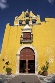 Mexican Culture Gallery: Templo del Dulce Nombre de Jesus, Campeche, UNESCO World Heritage Site, Yucatan, Mexico