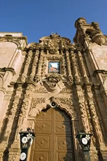 Images Dated 28th October 2010: Templo de Pardo, dating from 1757, Guanajuato, UNESCO World Heritage Site