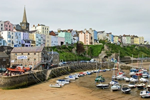 Pembrokeshire Prints: Tenby's harbour, Carmarthen Bay