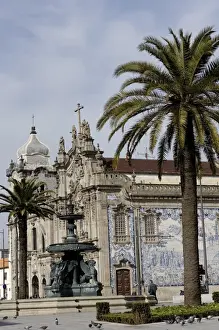 Oporto Prints: Terceiros do Carmo Church constructed in the late 18th century, Rua do Carmo
