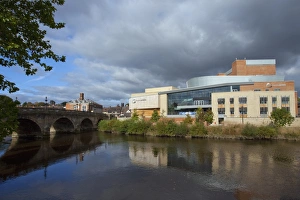 Images Dated 10th October 2009: Theatre Severn and Welsh Bridge, Frankwell, Shrewsbury, Shropshire, England