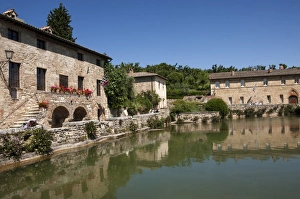 Thermal Spring Prints: Thermal spring in the village of Bagno Vignoni