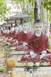 Monywa Prints: Thousands of sitting buddhas in the park of a thousand bodhi trees - Maha Bodhi Ta HtaungHtaung