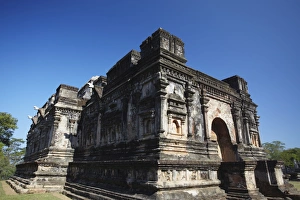 Corner Prints: Thuparama (image house), Quadrangle