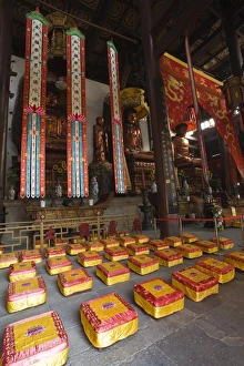Images Dated 19th November 2008: Tianning Temple, Changzhou, Jiangsu, China, Asia