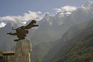Tiger Prints: Tiger Leaping Gorge, Yangtze River, Yunnan, China, Asia